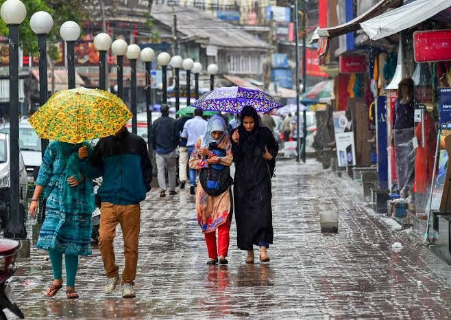 MET Predicts Heavy Snowfall in Kashmir